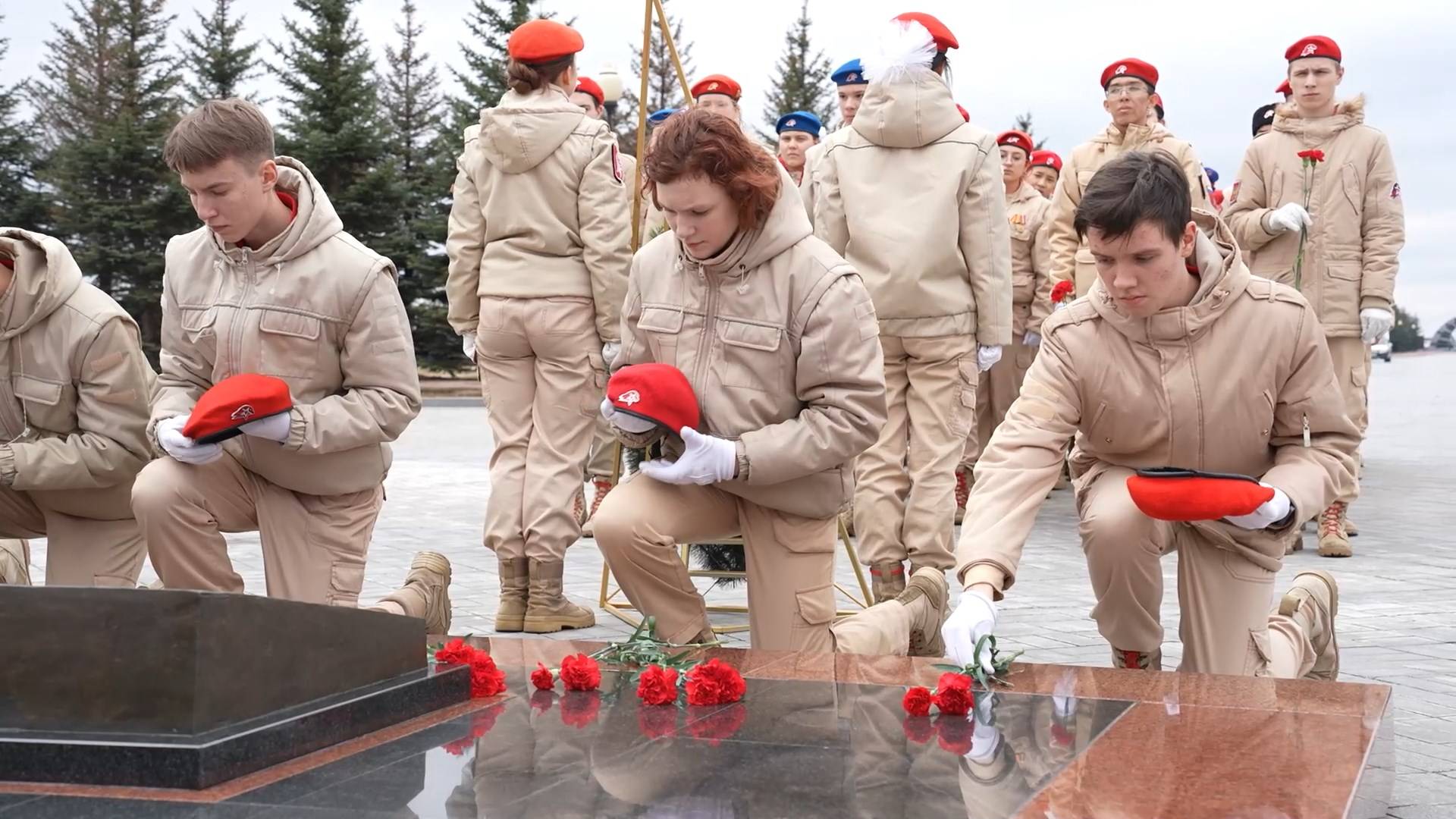 Стартовала ежегодная Всероссийская патриотическая акция «Верни Герою имя» смотреть онлайн