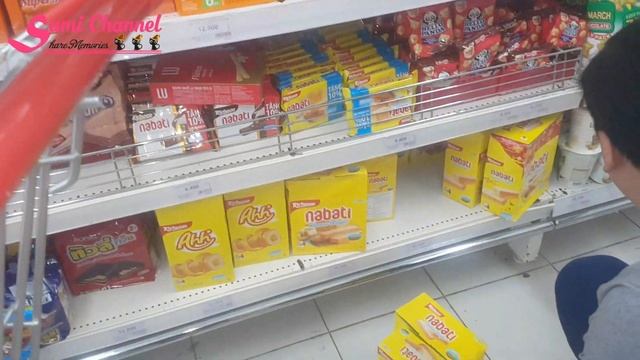 Bé Sumi Đi SIêu Thị BigC Mua Đồ Dùng Gia Đình | Cùng Bé Sumi Đi Mua Sắm Thật Thú Vị смотреть онлайн
