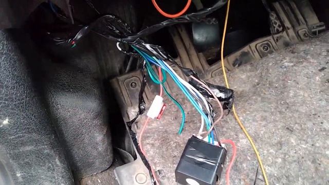 AUDI 100 с4 не работает центральный замок. не открывает и не закрывает.
