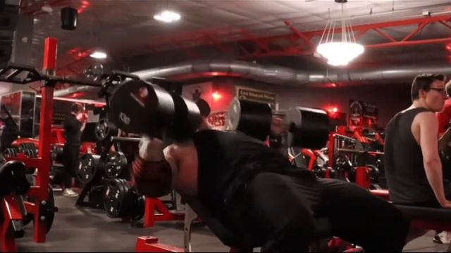 CHESTDAY OF THE GODS🔱(405 BENCH PRESS) смотреть онлайн