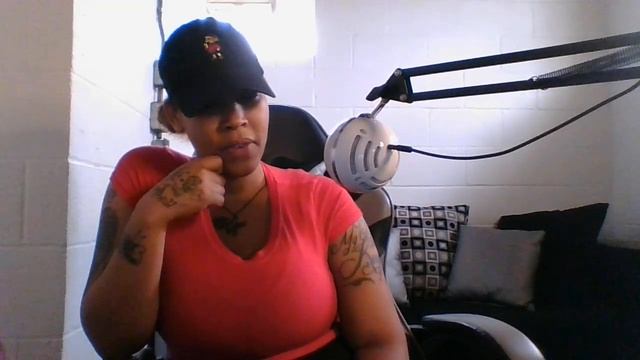 YOU HAVE A HIGH PROFILE PERSON SITTING LOW KEY IN YOUR CROWD UNDECTECTED смотреть онлайн