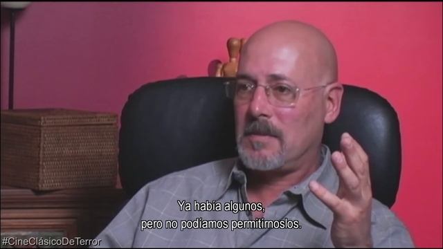 "Flesh Wounds: Seven Stories of the Saw" (Parte 1: Chainsaw Cameraman) Documental (2006) Subtitulad смотреть онлайн