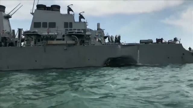 10 missing after US Navy destroyer collides with merchant ship off Singapore смотреть онлайн