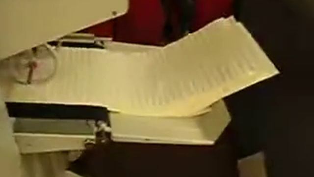 Video 10 - MB 354 vacuum fed folder смотреть онлайн