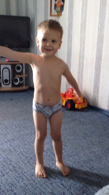 Хомка-хомка-хомячок! Мой любимый стишок от сынули) смотреть онлайн