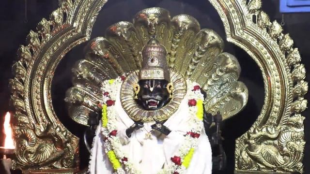 Mangala Arati ao vivo da sede da ISKCON, Sri Dham Mayapur смотреть онлайн