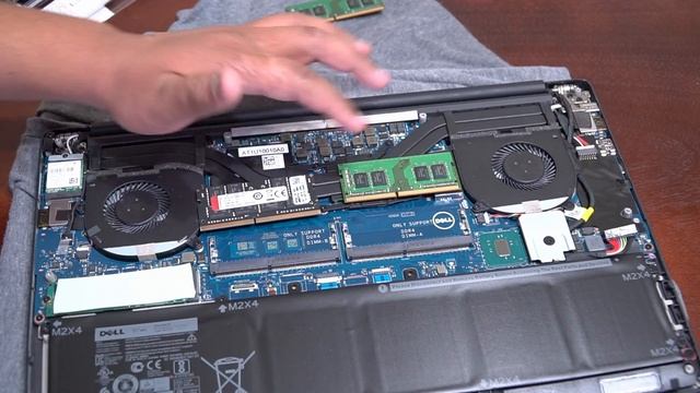 Dell XPS 15 9560 RAM UPGRADE!!! смотреть онлайн