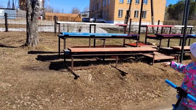 Гуляем Пока Погода Позволяет/Костя и Влад Наводят Порядок/Легко Отстирала Белую Футболку/29.04.23 смотреть онлайн