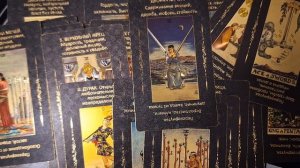 ТАРО РАСКЛАД\ И ЗАЧЕМ ТОЛЬКО МЫ К НЕЙ ПОЛЕЗЛИ?!