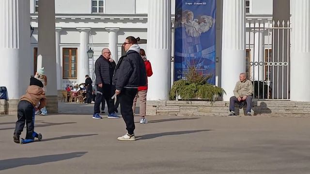 Танцы от души для здоровья хороши. В любом возрасте смотреть онлайн