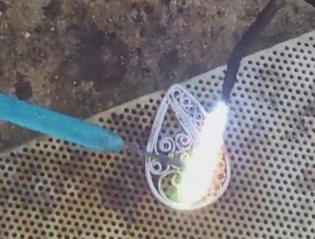 Как делать филигрань, МК по изготовлению ювелирных изделий смотреть онлайн