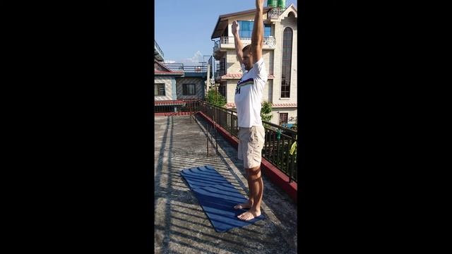 Йога для начинающих - Тадасана - Поза горы , ролик 1 смотреть онлайн