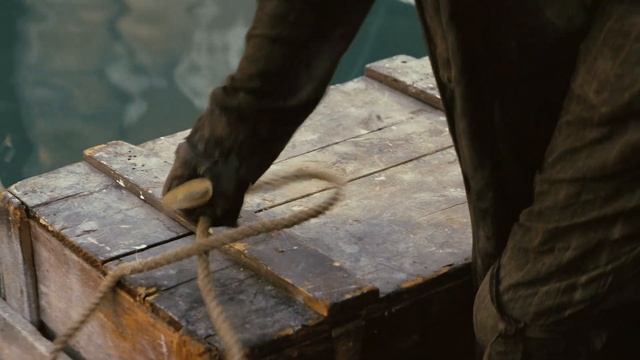 Ella Purnell As 'Lucy MacLean' Tied Up And Held Underwater In Fallout Series