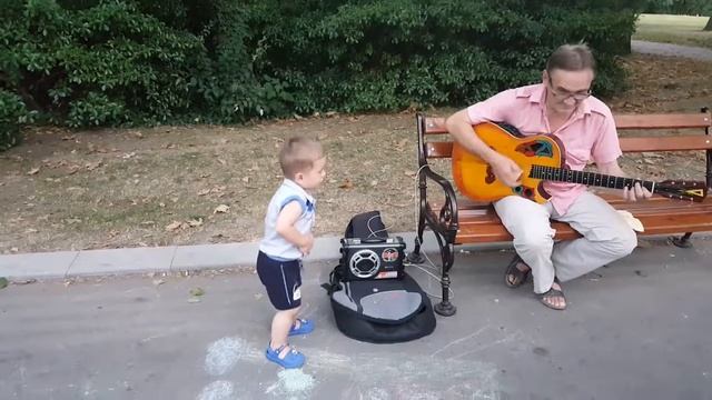 Симеон събра погледите на всички минувачи в Морската градина - Варна