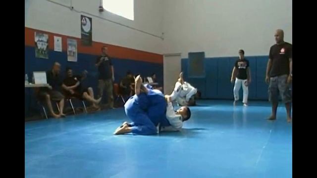 MAD TIGER BJJ @ GRACIE BARRA INVITATIONAL 01-15-11 смотреть онлайн
