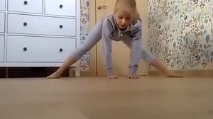 Как научится делать поперечный шпагат!!!???