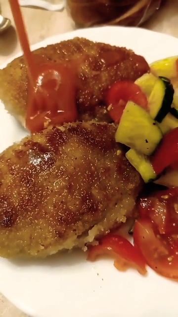 Сочный Бифштекс Под Соусом. #еда #вкусно #приятногоаппетита #рекомендации смотреть онлайн