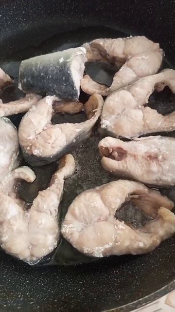 #shorts #рекомендации#горбуша #рыба #рыбажареная #вкуснаяеда #вкусно