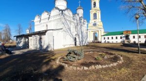 Ризоположенский женский монастырь Основан в 1207 г. Святыня— мощи преподобной Евфросинии Суздальской