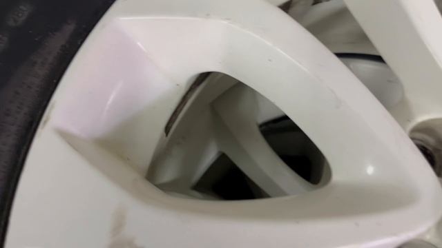 Колёса 215/55 R17 диски Nissan смотреть онлайн