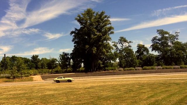 1965 Jaguar E-TYPE FIRST DRIVE ( MUSEUM DRIVEWAY) ***4K*** смотреть онлайн