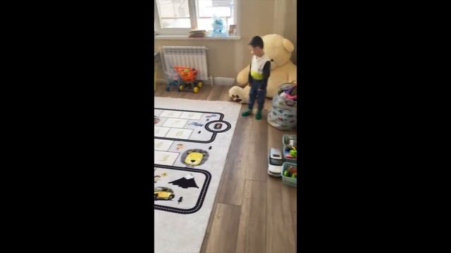 Знакомство с нами/ не судите строго за качество/ мы новички смотреть онлайн