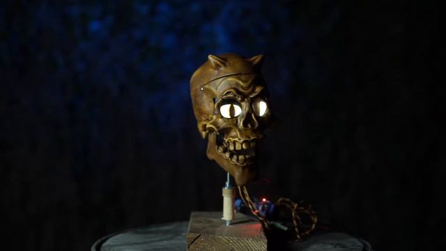 DIY 3 Axis Animatronic Skull with Electronic Eyes смотреть онлайн