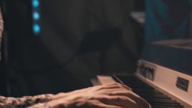 SANUYÉ - Some Advice смотреть онлайн