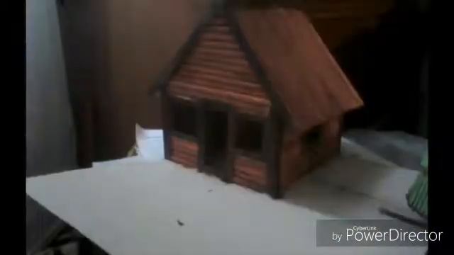 Домик з газетних трубочок смотреть онлайн