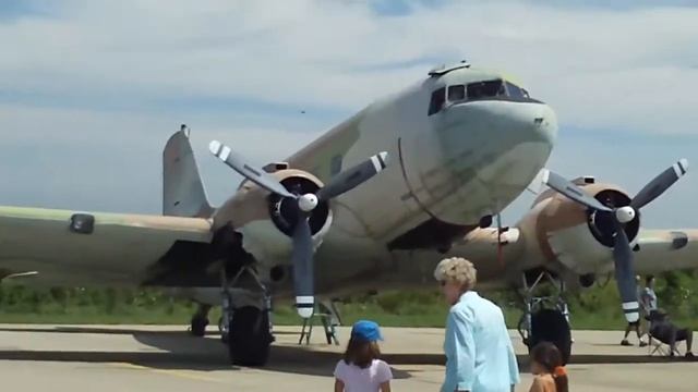 World War II planes depart Rock Falls in big finale Monday смотреть онлайн