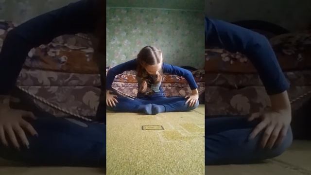 Садимся на поперечный шпагат смотреть онлайн