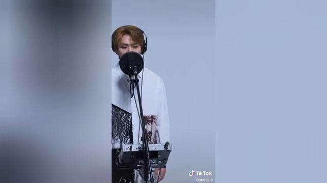 K-pop. Прикольные Kpop видео из TikTok😊. Моё первое видео смотреть онлайн