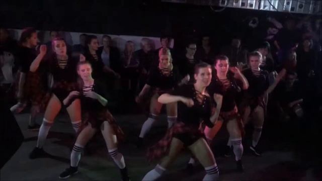 Pokaz Gala Family Soda смотреть онлайн