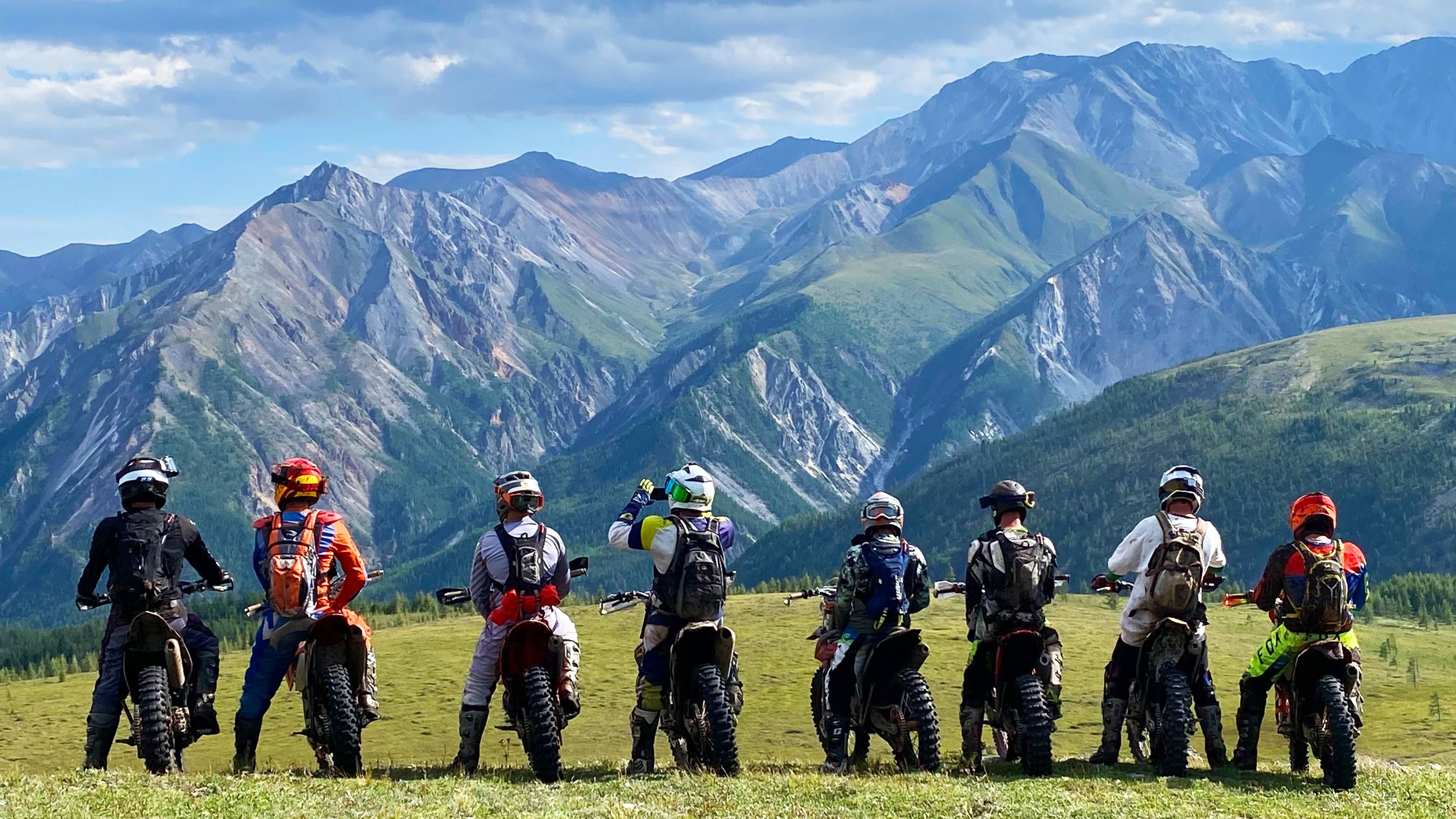 Высота 3000. Эндуро прорыв к безымянному пику смотреть онлайн