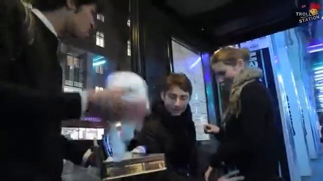 FUNNIEST PRANK Bad Toilet Attendant смотреть онлайн