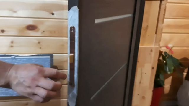 устанавливаем замок в межкомнатную дверь часть 2 смотреть онлайн