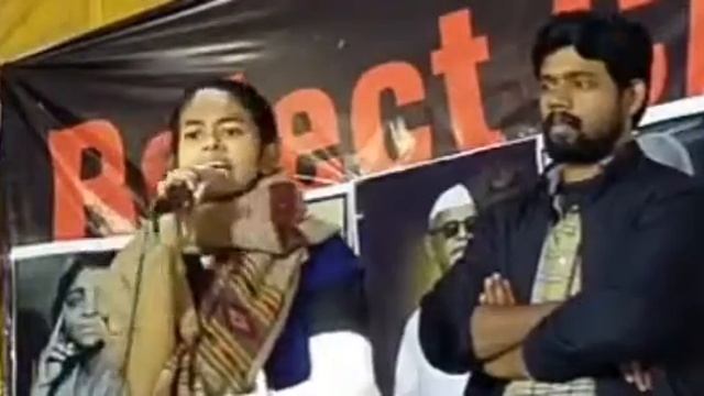 Aishe ghosh Sahin bag ke andolon me pounchi our kaha JNU hamesha apke sath khara rahega смотреть онлайн