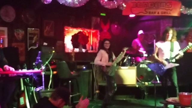 TAFOYA members Mike and Lesli playing old stuff and things смотреть онлайн