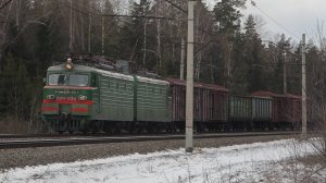 Раритетные "бритый" ВЛ10, ВЛ11.8У и ЭР2Р и обычные поезда на Казанском ходу