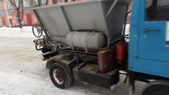 Стаханов. Борьба со снежной стихией продолжается смотреть онлайн