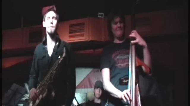 Electric D-Bass 8 смотреть онлайн