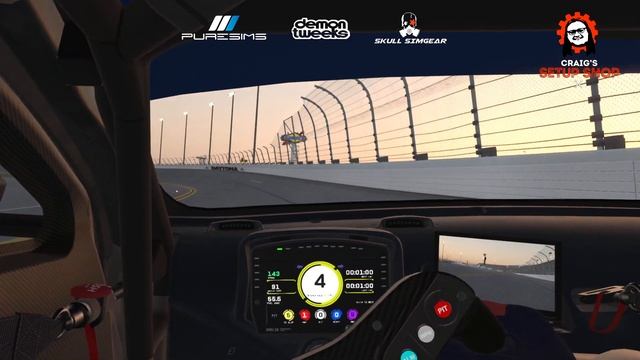iRacing - 24S1 - Aston Martin GT4 - Sports Car Challenge - Daytona - Jan смотреть онлайн