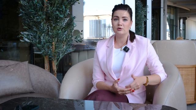 РАБОТА РИЭЛТОРОМ В ДУБАЕ: Сколько зарабатывает агент по недвижимости в Дубае? Как стать брокером? смотреть онлайн
