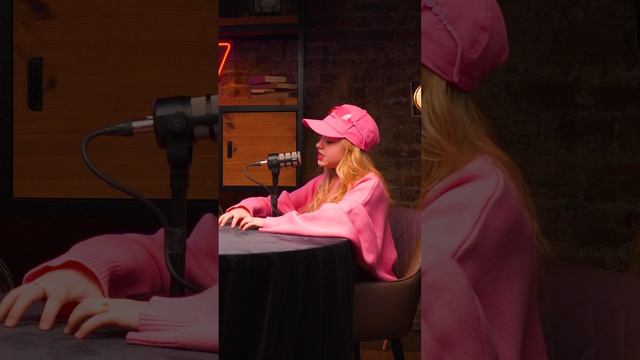 НАЯРИВАНИЕ В КАДРЕ 🤣🤣🤣 ЕВА РАССКАЗАЛА ПРО ЭМОЦИИ НА СЪЕМОЧНОЙ ПЛОЩАДКЕ #new #тренды #шоу #кино смотреть онлайн