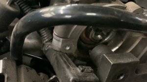 Шум в работе двигателя Volvo s40 при неисправности муфты VVT.