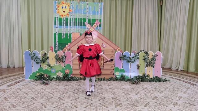 Абрамкина Полина, 7 лет, "Божья коровка", МАДОУ д/с №162 смотреть онлайн