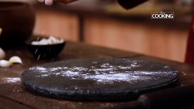 Lachha Paratha | Garlic Lachha Paratha | Flaky Layered Paratha | Dhaba Style Lachha Paratha