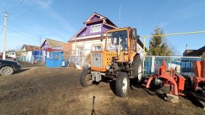 Заводим трактор т-30-69 после зимней спячки.