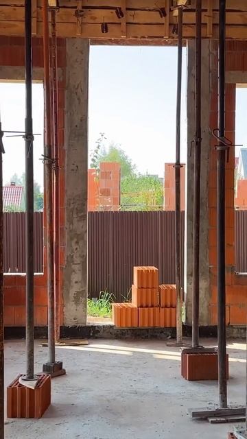 Особенности дома в стиле замка от Рубкофф #загородныйдом #porotherm #каменныйдом #коттедж #дворец смотреть онлайн