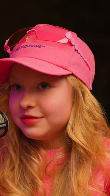 ЕВА ЕЗДИЛА НА ЖИВОМ МЕДВЕДЕ!? 🐻 #животные #медведи #страшно #интересное #верхом #new #шоу смотреть онлайн